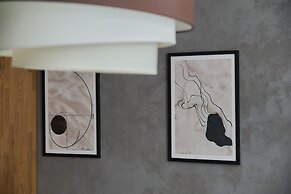 Modern Studio Gwiazdzista by Renters