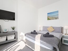 5 Seaview @ Bridlington Bay