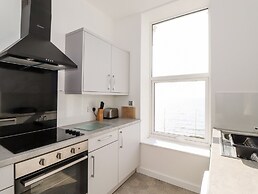5 Seaview @ Bridlington Bay