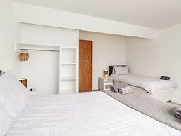 8 Seaview @ Bridlington Bay