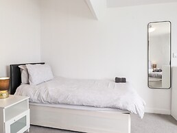 8 Seaview @ Bridlington Bay