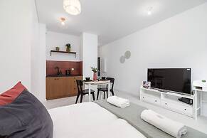 Stylish Studio Kiełkowskiego by Renters