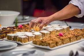 Aqualuz Troia Mar by The Editory