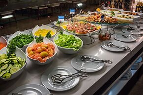 Aqualuz Troia Mar by The Editory