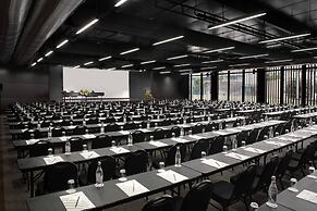 Aqualuz Troia Mar by The Editory