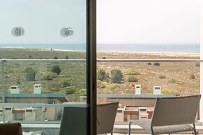 Aqualuz Troia Mar by The Editory