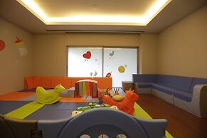 Aqualuz Troia Mar by The Editory