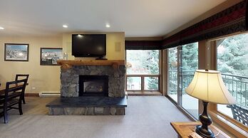 Upscale 2-bedroom Residence in Resort-style Setting With Saline Outdoo