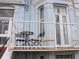 1 Beach View @ Beaconsfield House