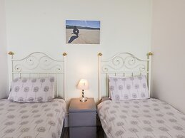 4 Beach View @ Beaconsfield House