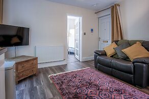 Croft Court - 1 Bedroom Apartment - Tenby