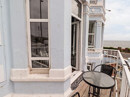 3 Beach View @ Beaconsfield House