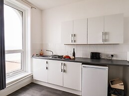 8 Beach View @ Beaconsfield House