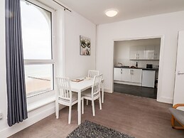 8 Beach View @ Beaconsfield House