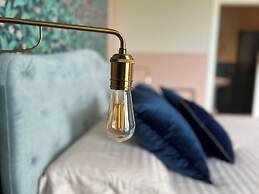 Le Finestre Sul Lago