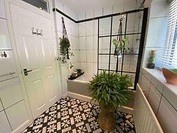 4 Bedroom Victorian Townhouse With Sea Views