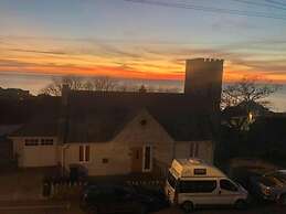 4 Bedroom Victorian Townhouse With Sea Views