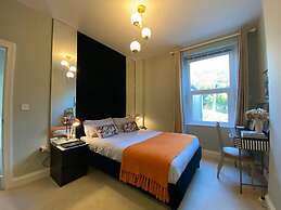 4 Bedroom Victorian Townhouse With Sea Views