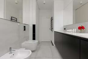 Trendy City Center Apartment by Renters