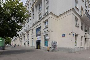 Trendy City Center Apartment by Renters