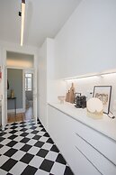 Liiiving - Art Design Apartment II