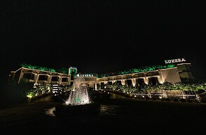 Fabhotel Prime Luxera