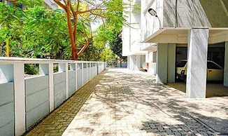 Fabhotel Woods Regency