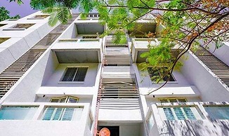 Fabhotel Woods Regency