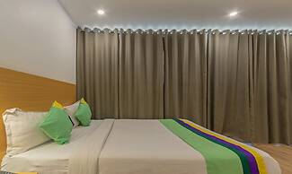 FabHotels Ny Townhouse