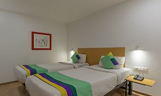 FabHotels Ny Townhouse