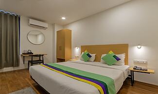 FabHotels Ny Townhouse