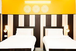 Fabhotel Tanvi Premium