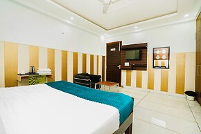 Fabhotel Tanvi Premium