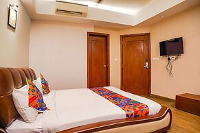 Fabhotel Divine Casa