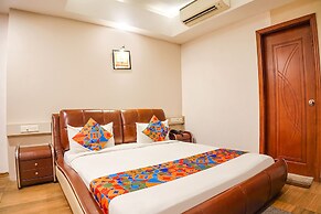 Fabhotel Divine Casa