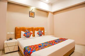 Fabhotel Divine Casa