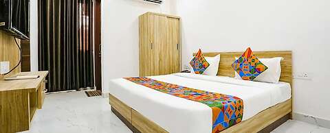 Fabhotel Silver Crown