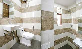 Fabhotel Silver Crown