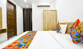 Fabhotel Silver Crown