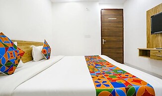 Fabhotel Silver Crown