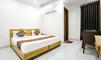 Fabhotel Silver Crown