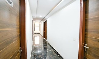 Fabhotel Silver Crown