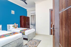FabHotel Broholic Suites I