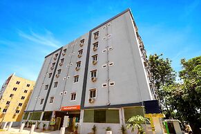 FabHotel Broholic Suites I