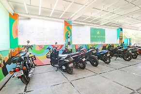 FabHotel Broholic Suites I