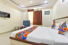 Fabhotel Pink Palace