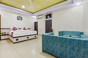 Fabhotel Pink Palace