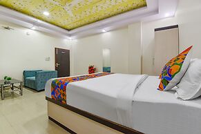 Fabhotel Pink Palace