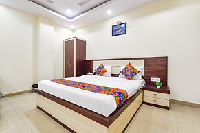 Fabhotel Pink Palace