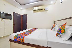 Fabhotel Pink Palace